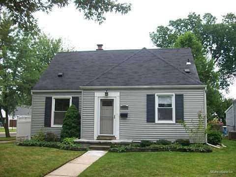 1st image of 2576 Bacon Ave