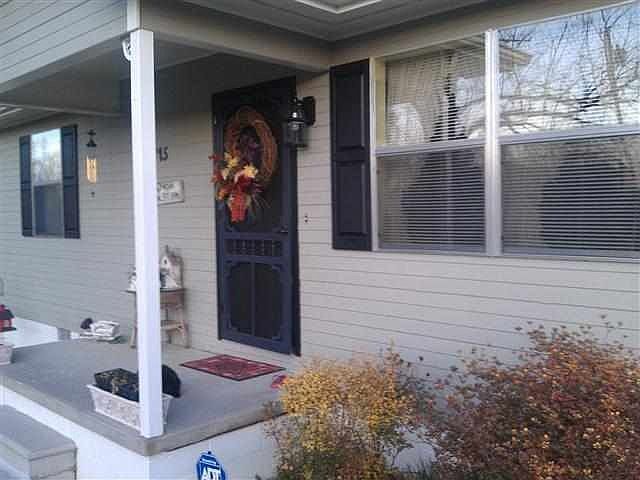 1st image of 2715 Woodland Dr SE