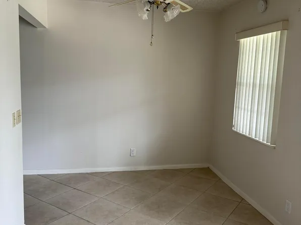 50 Sheffield C, West Palm Beach, FL 33417