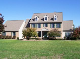 3746 Hedgerow Dr, Saline, MI