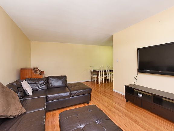2nd image of 2910 137th St APT 2H