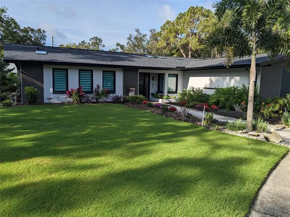 1851 Royal Oak Pl E, Dunedin, FL 34698