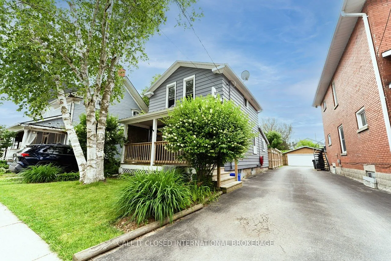 3 bed, $2,200 — Photo 1