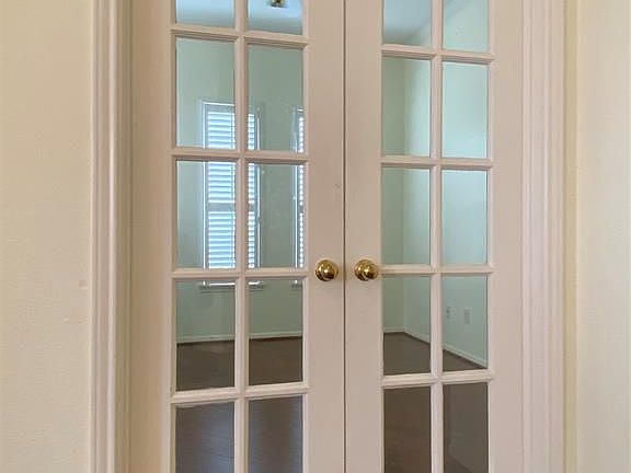4th image of 22610 April Springs Ln
