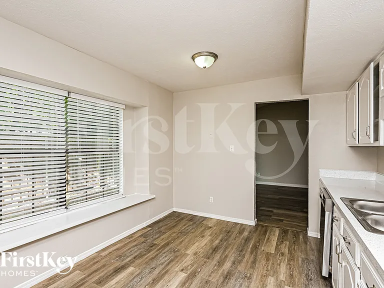 2805 Galemeadow Dr — Photo 8