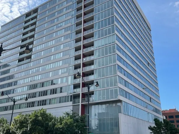 659 W Randolph St APT 1012, Chicago, IL 60661