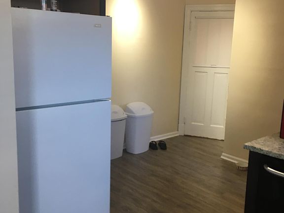 4th image of 1202 Woodland Dr #1N