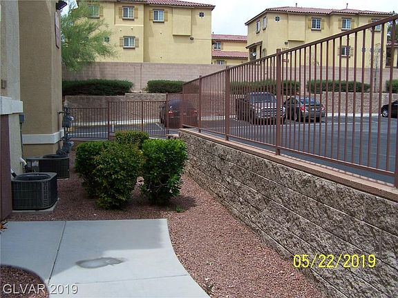 5th image of 5855 Valley Dr Unit 1110