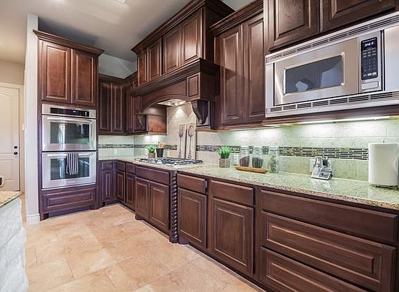 3rd image of 4513 Sansone Dr