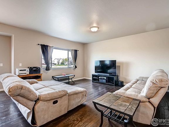 3rd image of 701 Village Dr