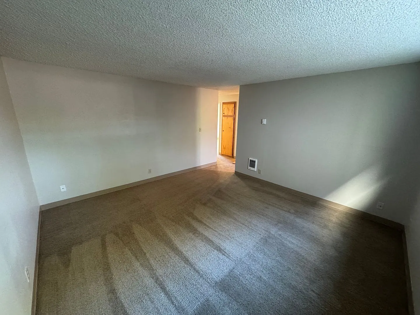 468A - 824 SW Grove Street — Photo 3