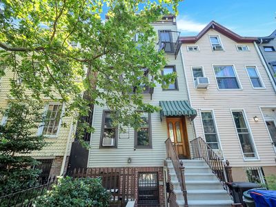 96 Vanderbilt Ave, Brooklyn, NY, 11205