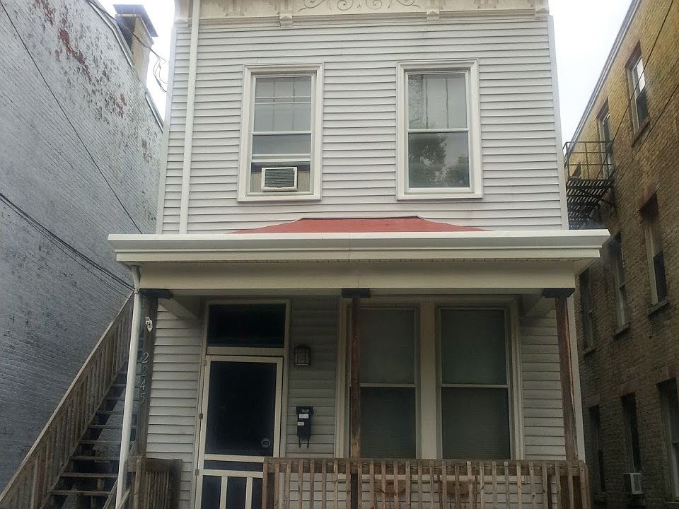 2245 FLORA