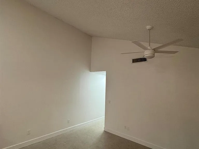 1148 Summit Trail Cir — Photo 7