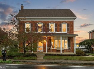 2856 Centennial Rd, Hanover, PA 17331