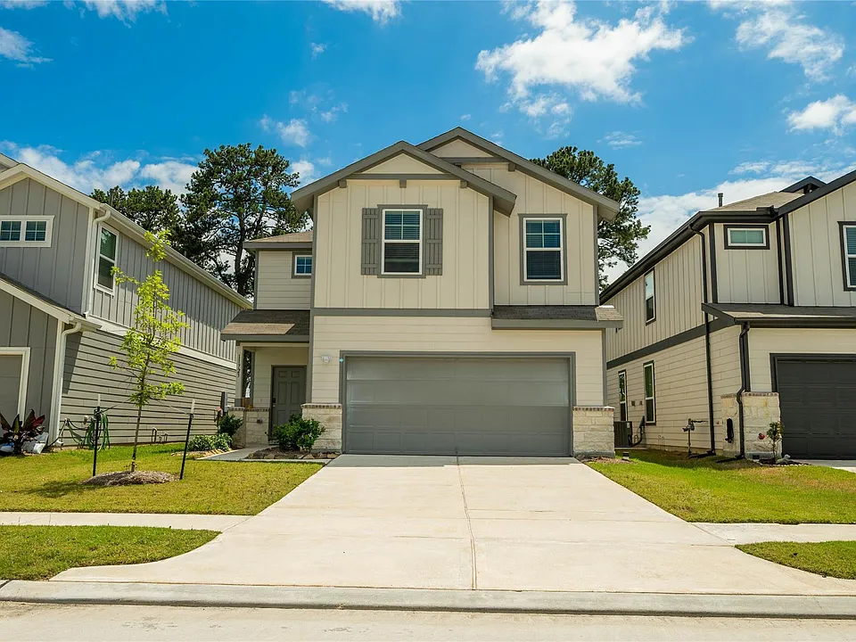 11723 Armadale Dr