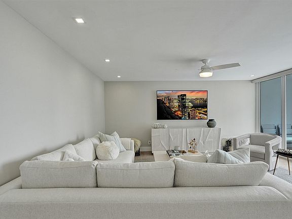 5th image of 4300 N Ocean Boulevard #9M