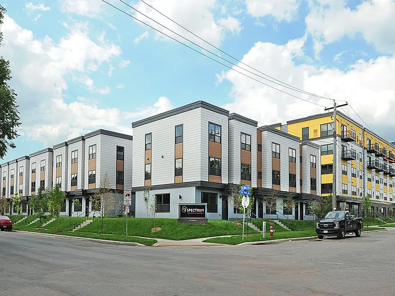 Spectrum Apartments & Townhomes — Photo 103
