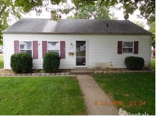 317 Sunset Dr, Shelbyville, IN 46176
