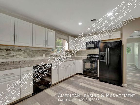 5th image of 1301 Spring Lake Dr