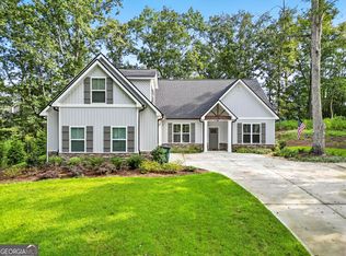 564 Oakland Dr SE, Calhoun, GA 30701