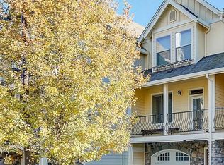 1940 NE 48th Way, Hillsboro, OR 97124