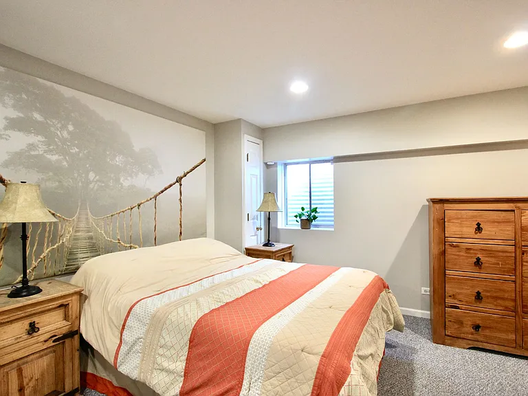 831 College Ave — Photo 7