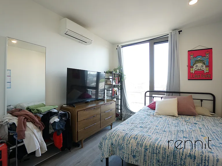 33 Little Nassau St #811 — Photo 10