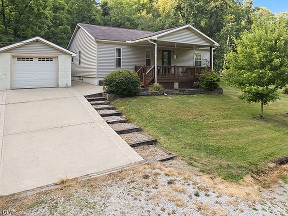 4th image of 579 Murphytown Rd