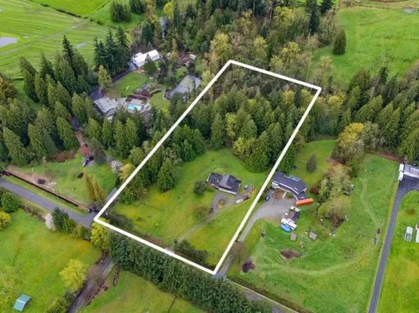 6879 229th St, Langley, BC V2Y 2J7