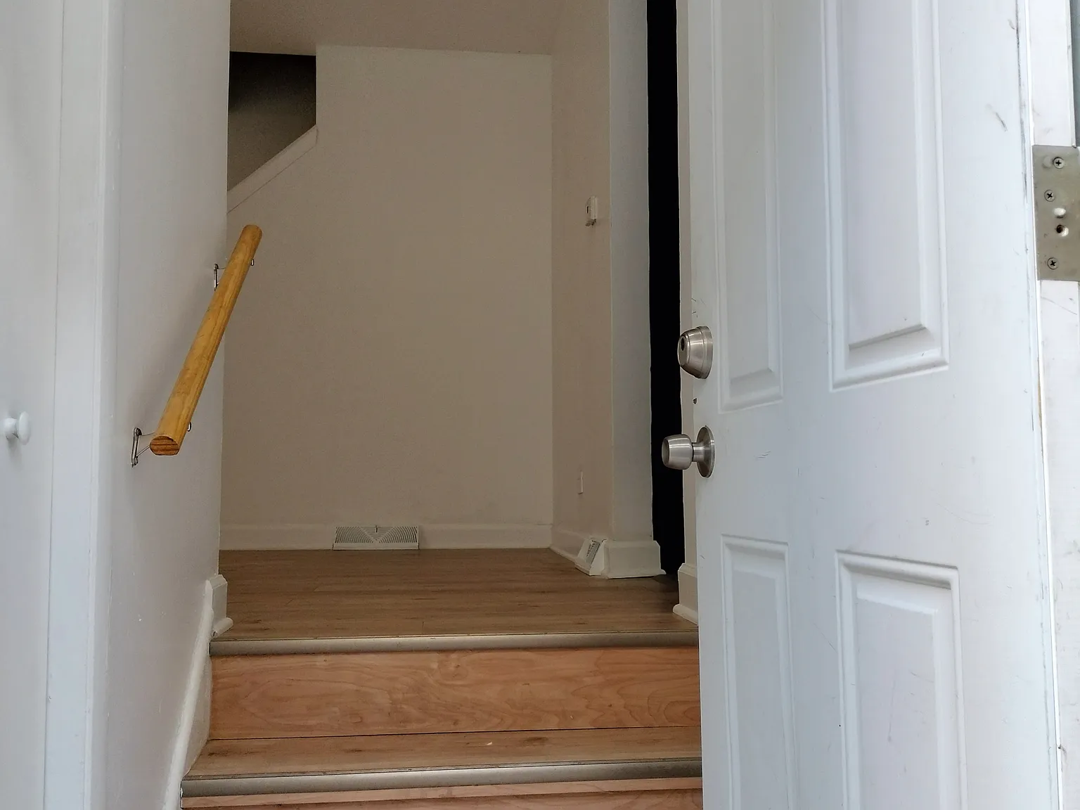7910 South Muskegon Avenue - 1 — Photo 2