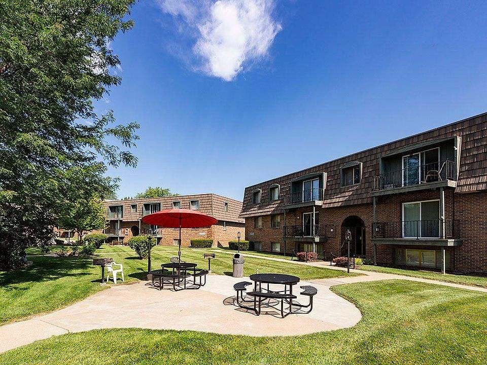 1st image of 5054 Grover St APT 9