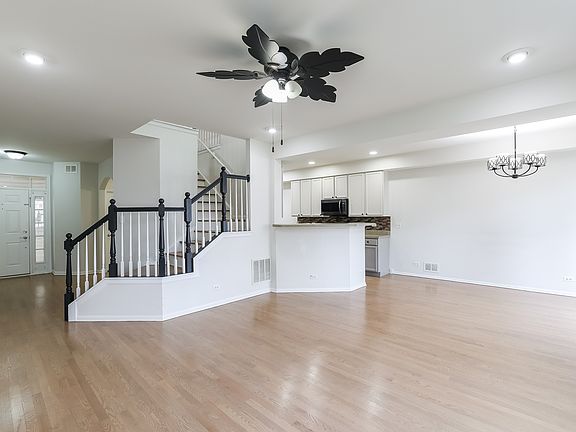 5th image of 1336 Tamarack Dr Unit 1