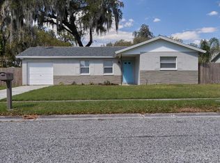 558 Robin Hill Cir, Brandon, FL 33510
