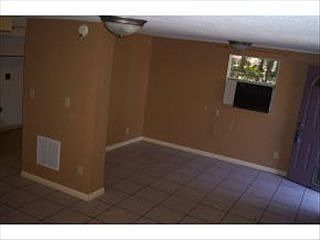 3rd image of 3915 Kings Hwy