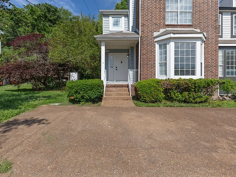 5721 Brentwood Meadows Cir — Photo 4
