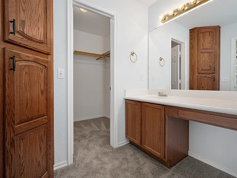 337 W Chantilly Way — Photo 13