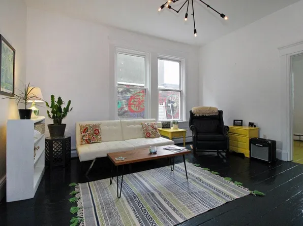 146-154 Broadway #4, Newport, RI 02840