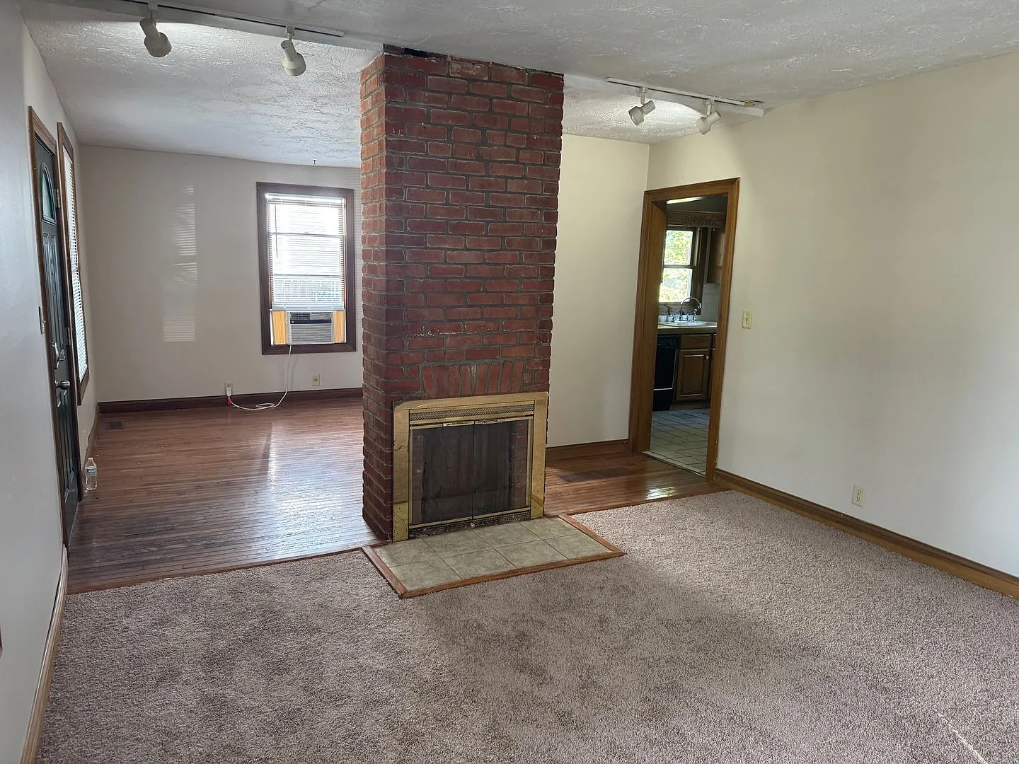 2 Bedroom 1 bath Single Family Home - Lancaster OH — Photo 3