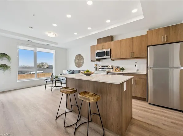 1333 Weber St E #214, Kitchener, ON N2A 1C2