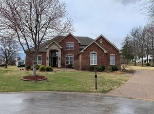 51 Valentine Farm Ln, Weldon Spring, MO 63304