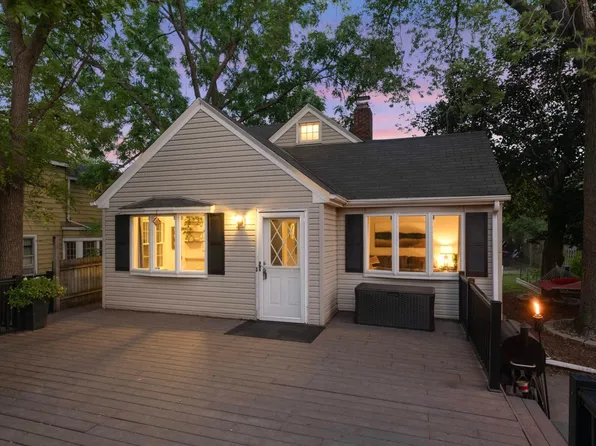 992 McLean Ave, Saint Paul, MN 55106
