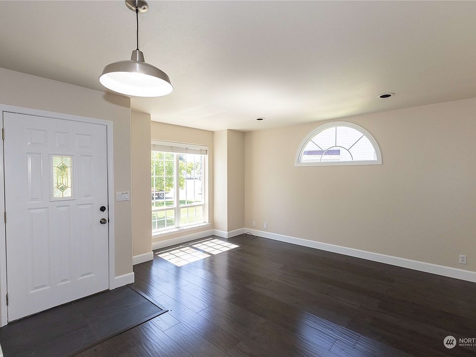 1121 Braeburn Terrace, Walla Walla, WA 99362 Zillow