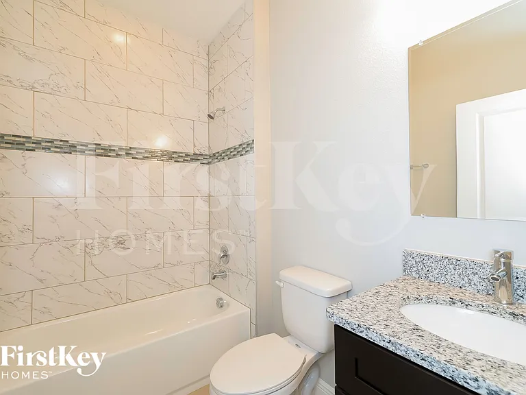 650 Hudson Valley Dr — Photo 16