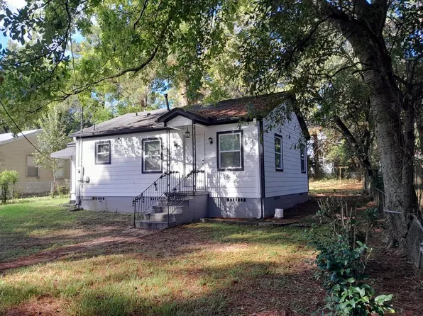 1209 Greenwood Dr, Dothan, AL 36303