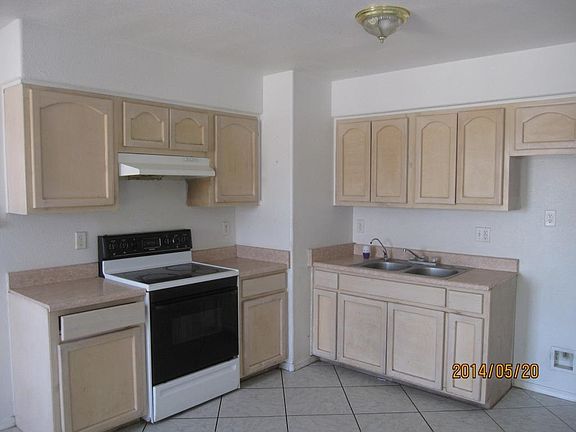 4th image of 186 E Patricia St