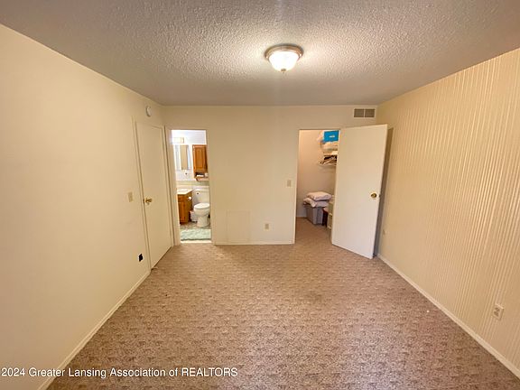 3rd image of 6110 Western Dr Unit 26