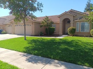 15887 W Stanislaus Ave, Kerman, CA 93630
