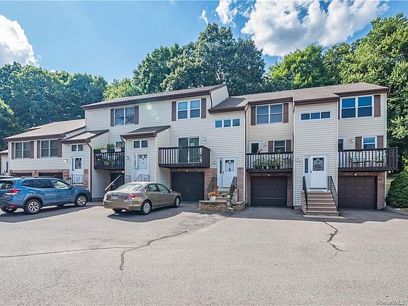 2nd image of 45 Oak Forest Dr #45