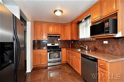 1st image of 84 Morsemere Ave